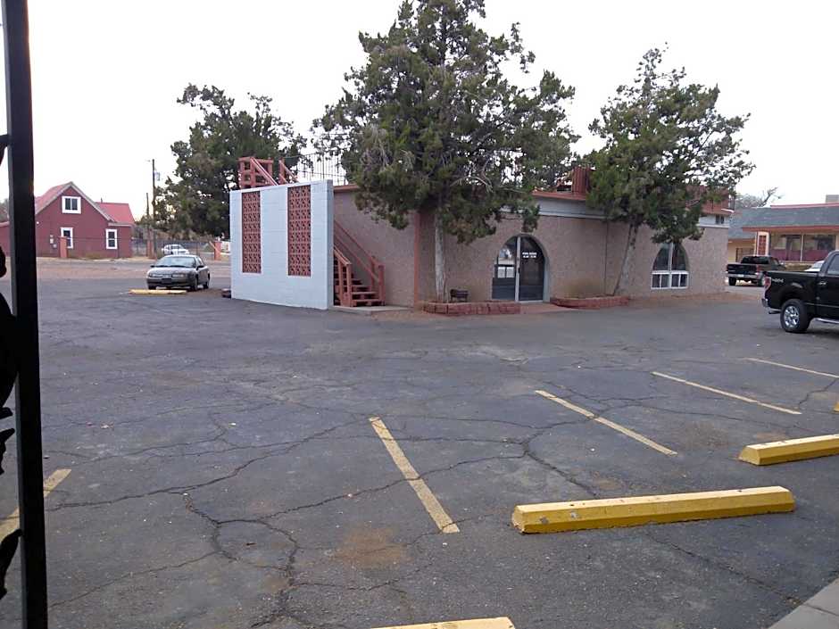 High Chaparral Inn