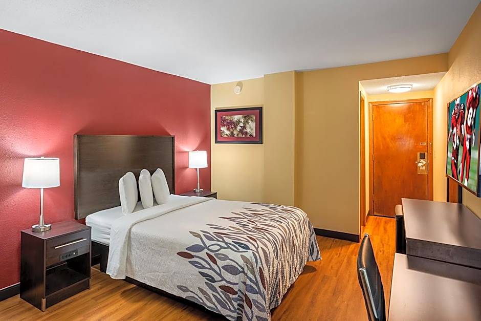 Red Roof Inn Des Moines
