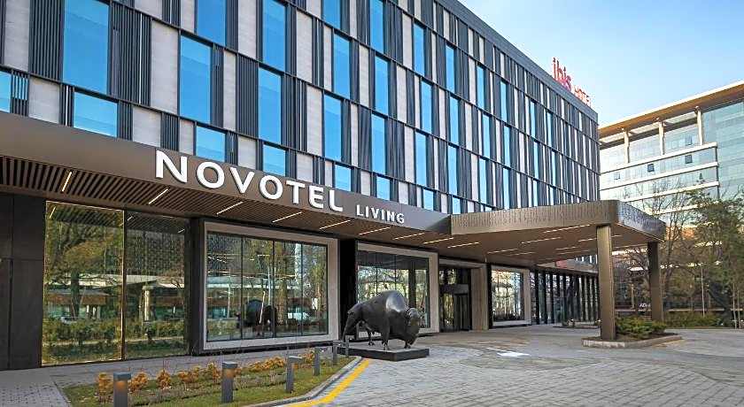 Novotel Living Almaty Jetisu