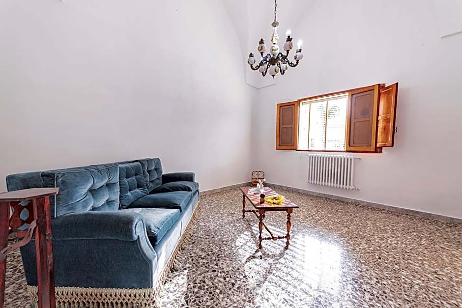 Lucy's Flat - Melendugno