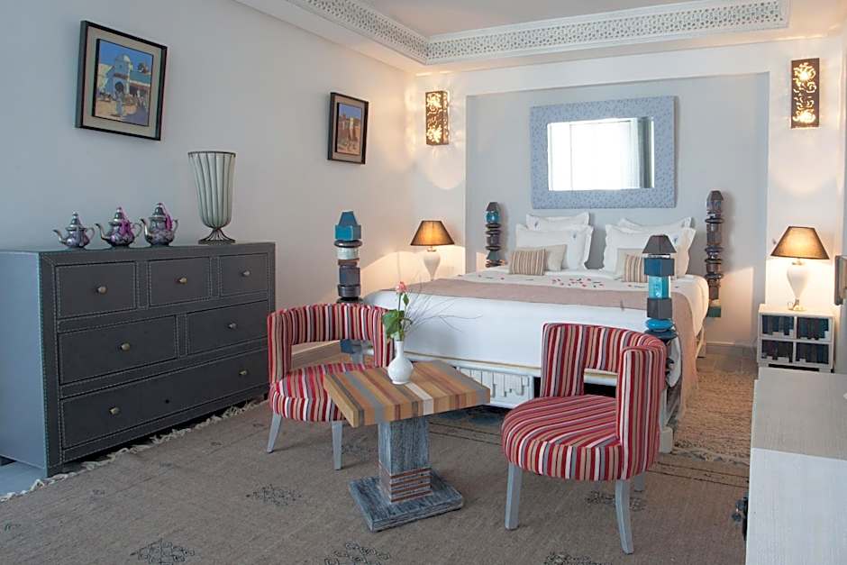 Riad Le Perroquet Bleu Suites & Spa