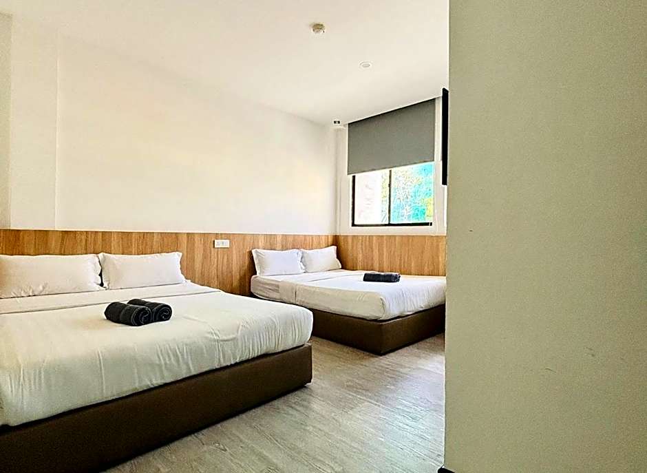 THE DAILY HOTEL
