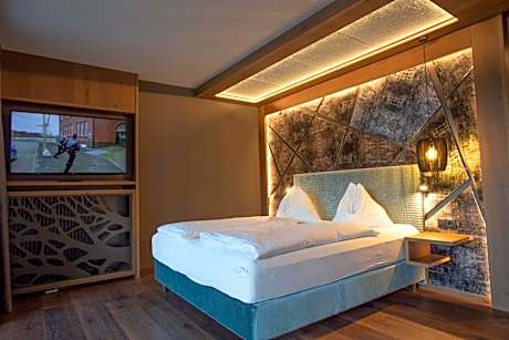 Deluxe Junior Suite with Balcony