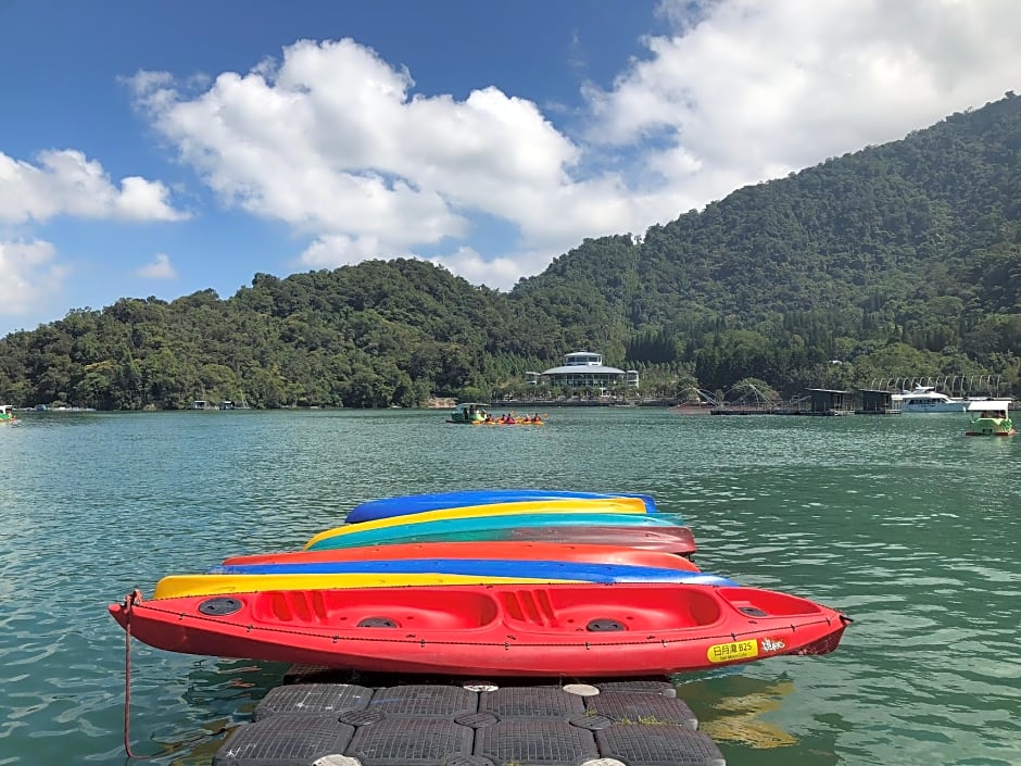 The Crystal Inn Sun Moon Lake