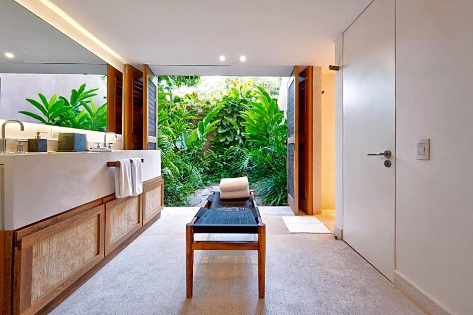 El Careyes Club & Residences