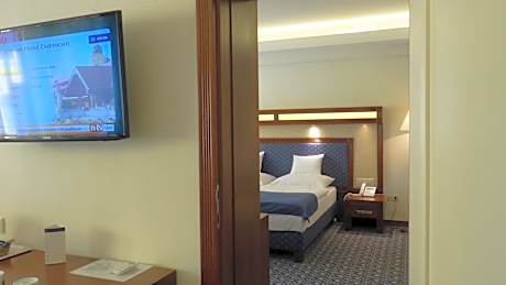 Two Connecting Double Rooms