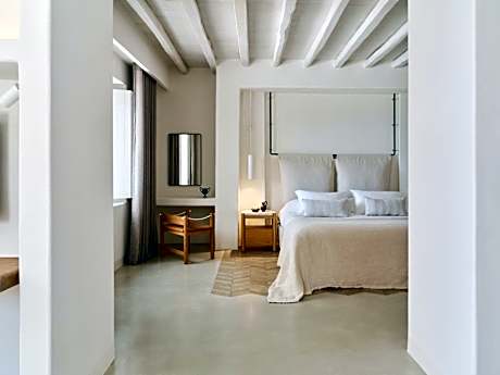 The Coast Beachfront Pavilion with Pool