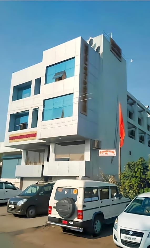 Photo 1 of 45 of Hotel Sai Darshan Guest House