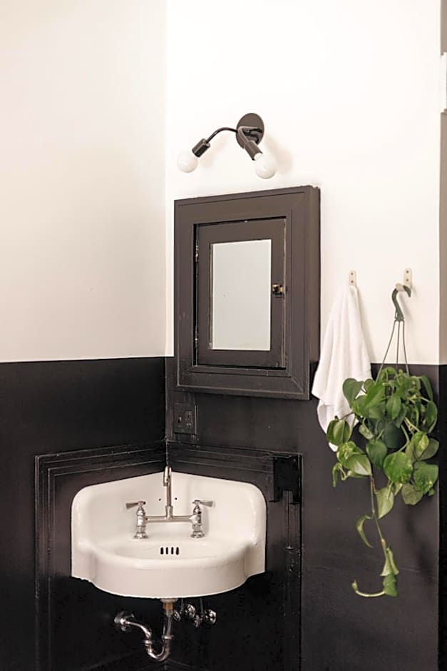 The Clyde Hotel Portland by Kasa Living