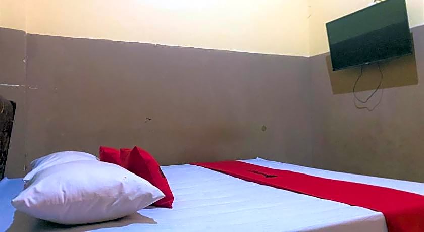 RedDoorz @ Wisma Sentosa Palopo