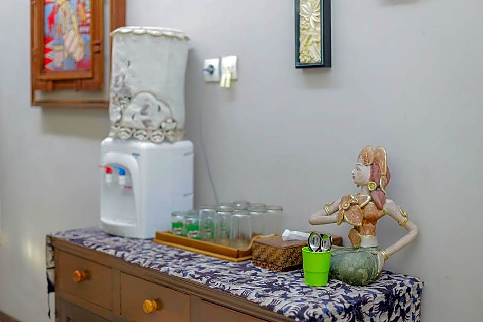 RedDoorz Syariah @ House Of Melati Kepanjen