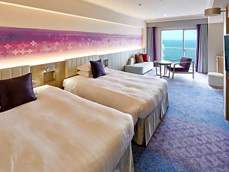 <7-10 Floor> Rainbow Deluxe Twin Room with Bay View - Non Smoking - No guarantee to enter the theme park