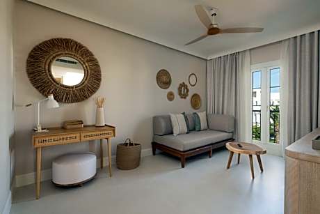 Junior Suite Side Sea View