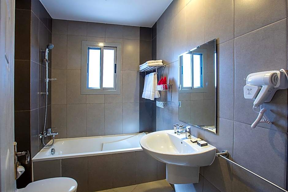 LOUMAGE S SUITES AND SPA