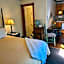 Oak Hill Inn