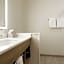Holiday Inn Express & Suites Sarasota Bradenton