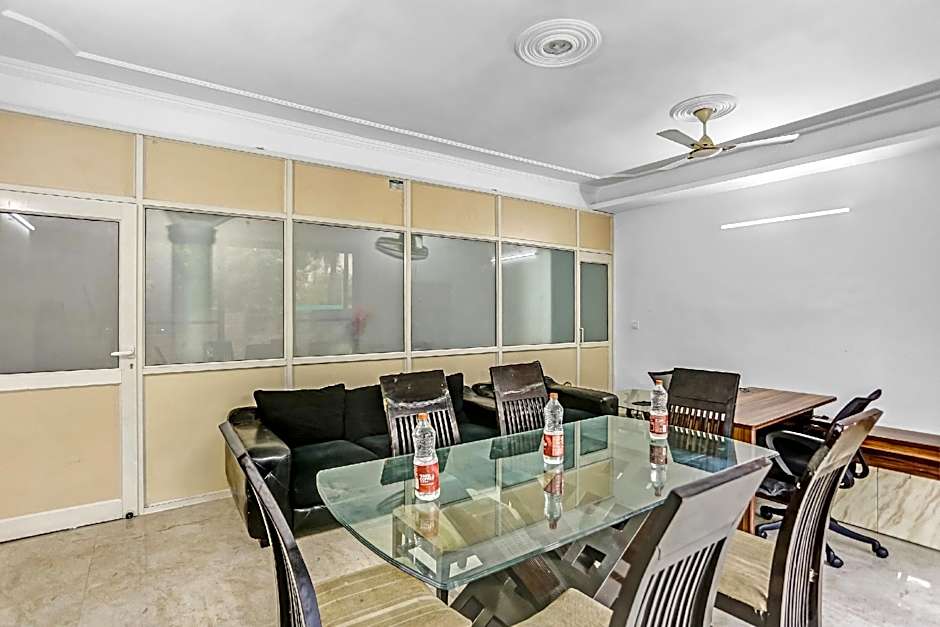 OYO Townhouse 1071 Hotel Metro Inn – Delhi, DC