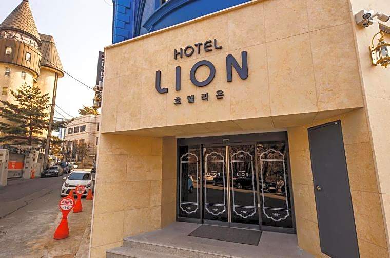 Hotel Lion