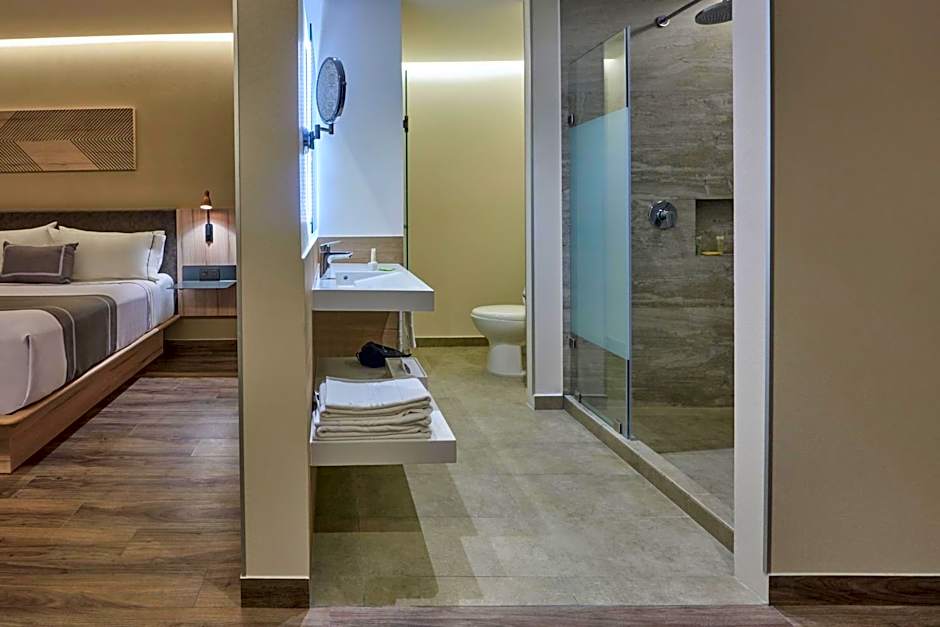 City Express Plus by Marriott San Luis Potosí