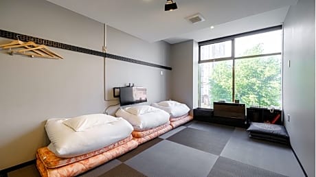 Japanese Style with Shared Bathroom 3