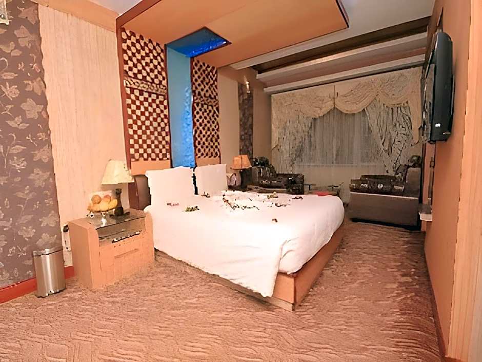 Hotel Astoria Residency