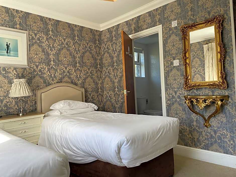 Keats Green Hotel