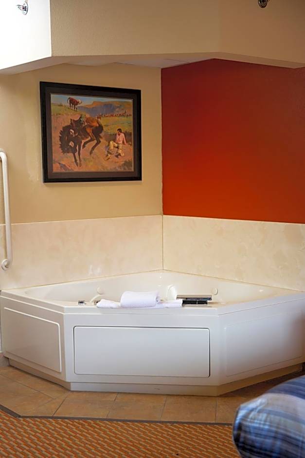 AmericInn by Wyndham Pampa - Event Center