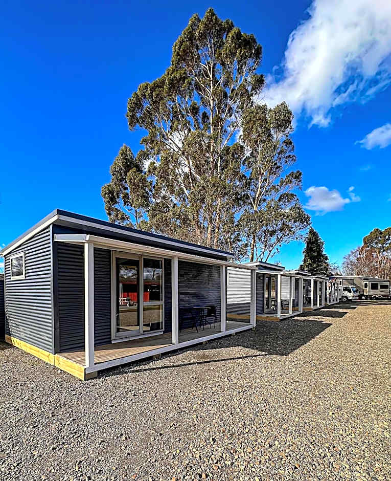 Parklands Motorlodge & Holiday Park