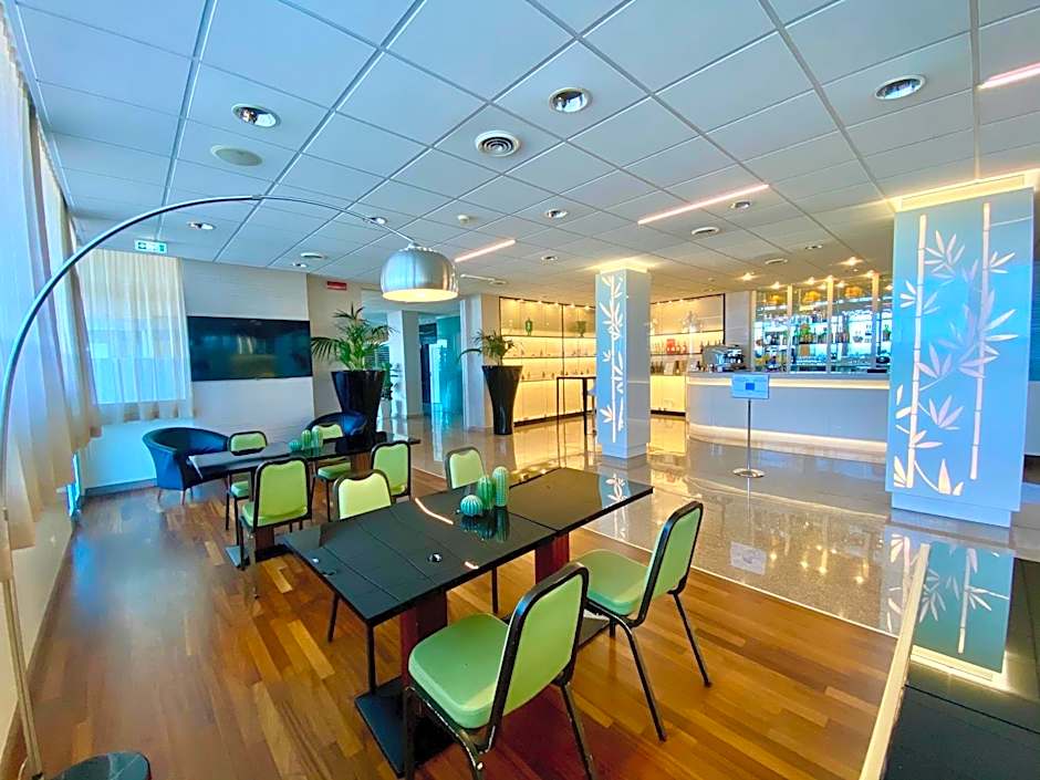 Barion Hotel & Congressi