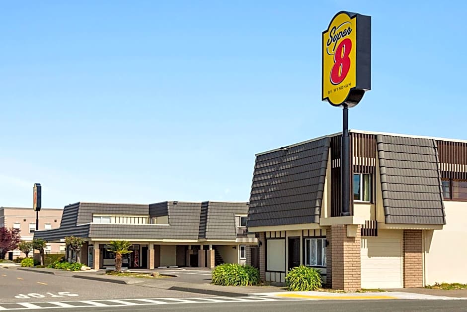 Super 8 by Wyndham Eureka