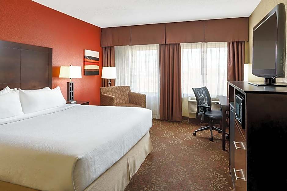 Holiday Inn Charlotte University By IHG