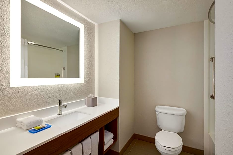 Holiday Inn Express Hotel & Suites Pembroke Pines Sheridan Street