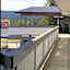 Howard Johnson by Wyndham Hinton