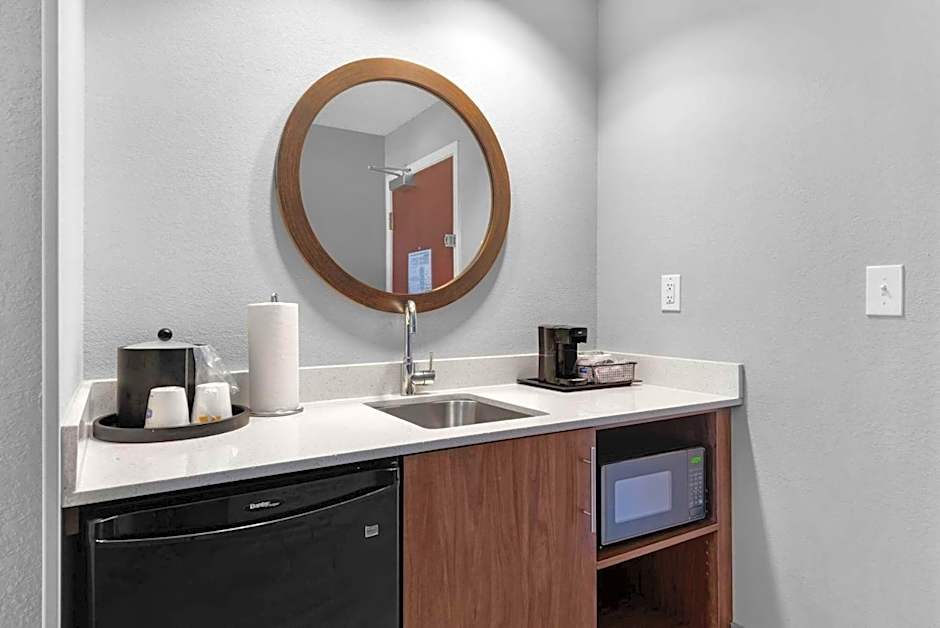Hampton Inn By Hilton & Suites Pensacola I-10 N At University Town Plaza