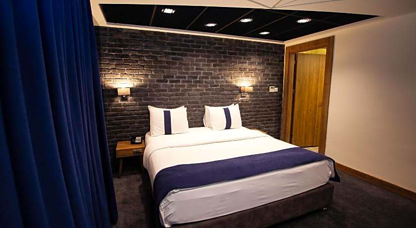 Monarch Hotel Amman