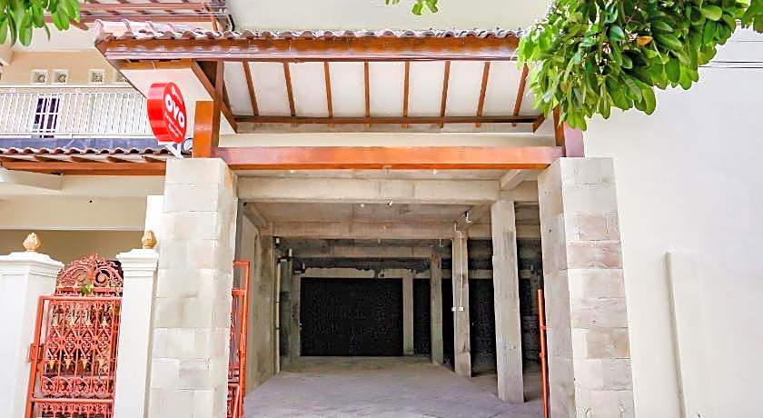 OYO 90210 Kenari House Syariah