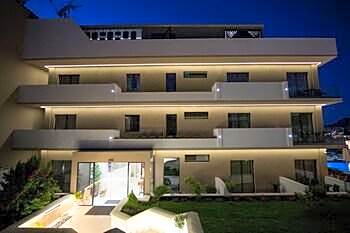 Aianteion Bay Luxury Hotel & Suites