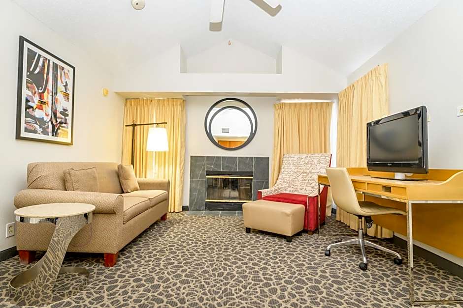 Philadelphia Suites at Airport - An Extended Stay Hotel