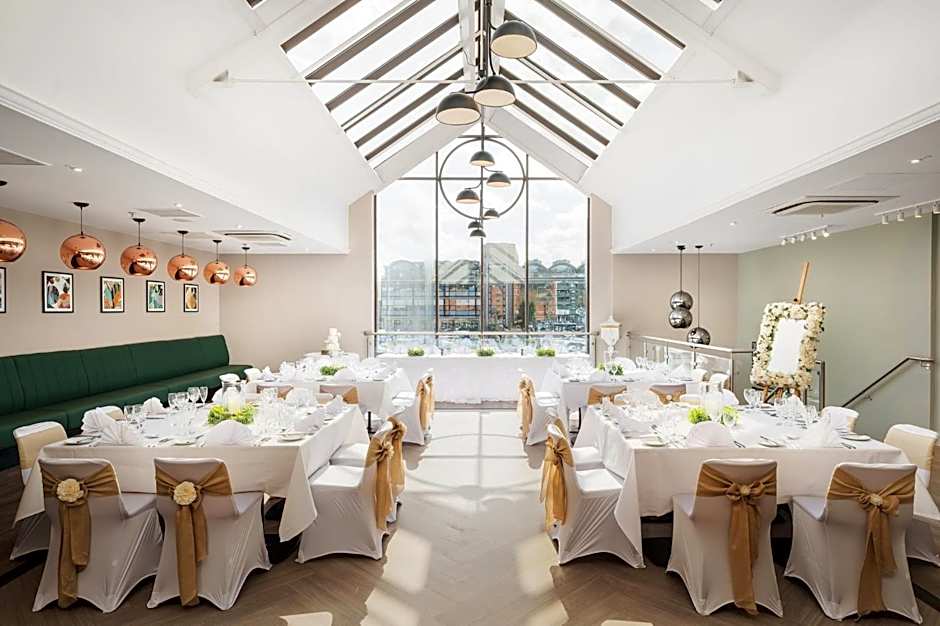 Holiday Inn Lincoln By IHG