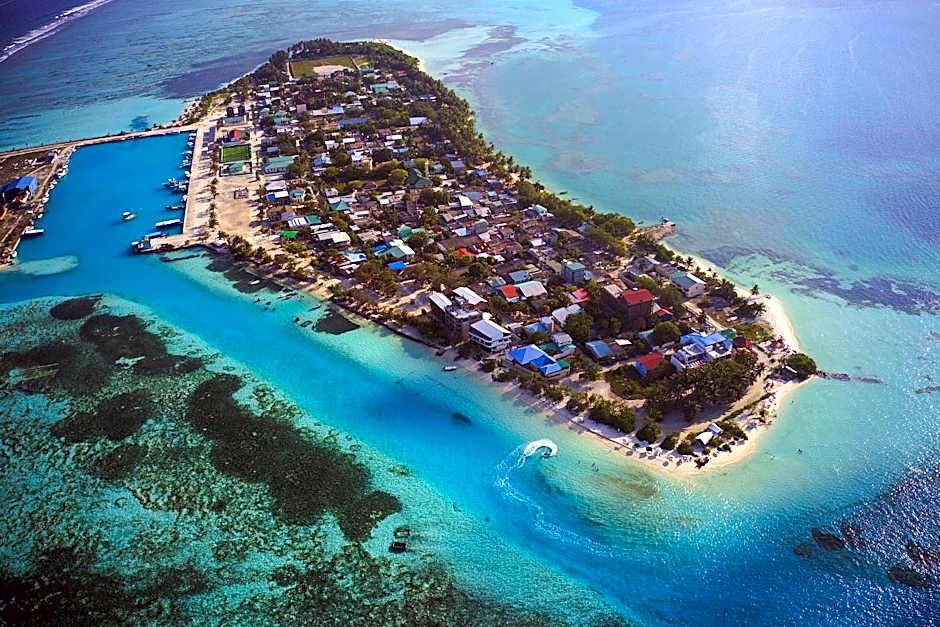 Rashu Hiyaa Hotel Dhiffushi