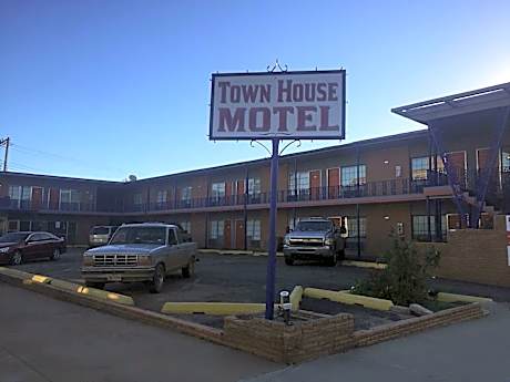TownHouse Motel