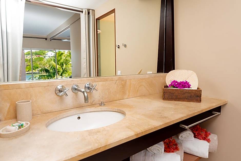 EAST KEYS - East Lagoon Suites