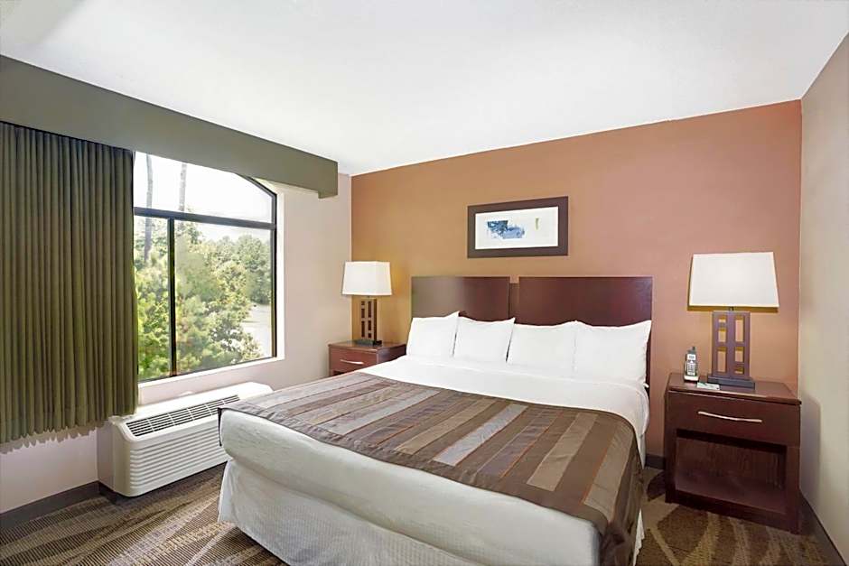Wingate by Wyndham Raleigh Durham / Airport