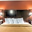 Wingate by Wyndham Marietta Conference Center Ohio