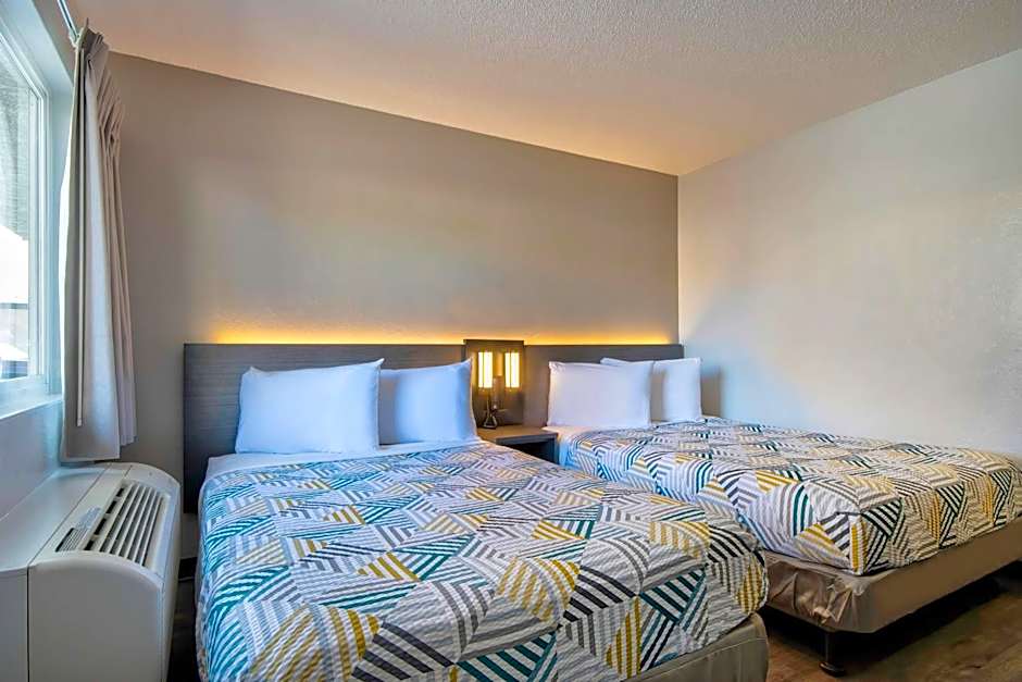 Motel 6 Santa Fe