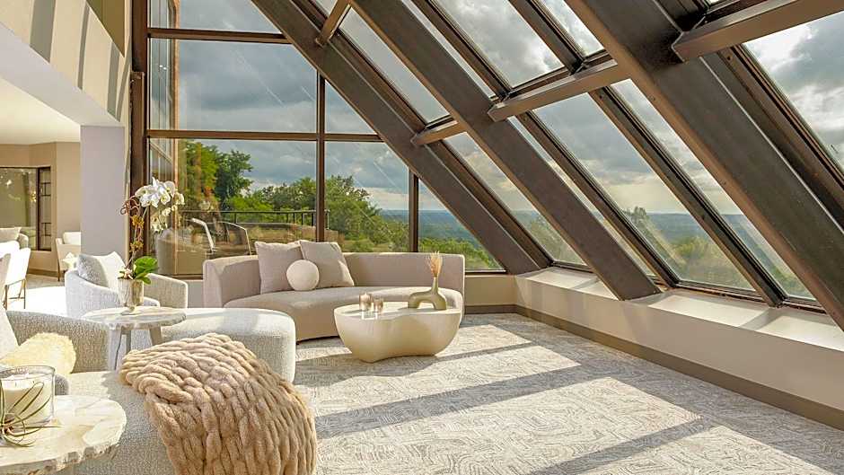 Woodcliff Hotel And Spa