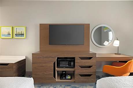 Room with Two Queen Beds - Non-Smoking