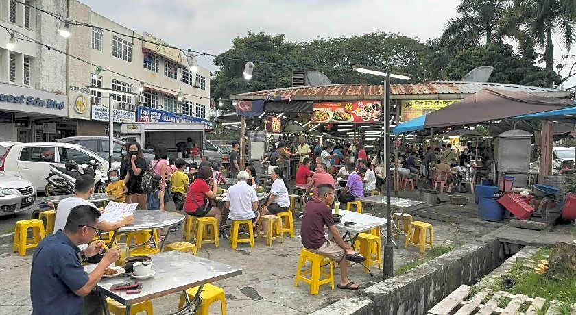 Pelangi Capsule Hostel