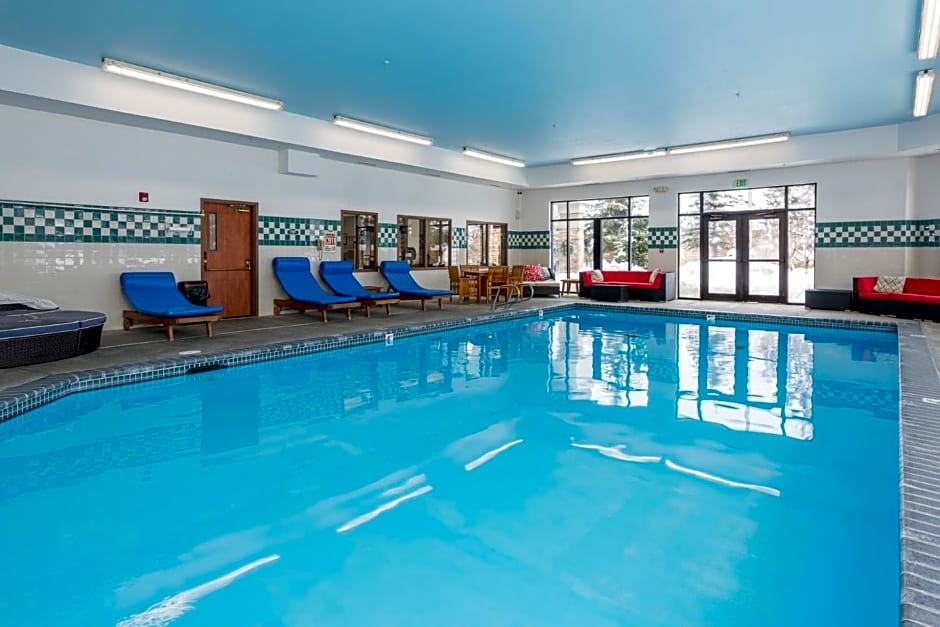 Wood River Inn & Suite