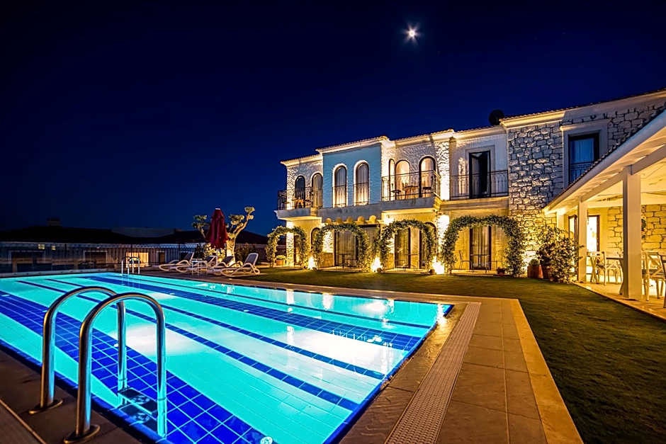 CEMAL ALACATI BUTIK HOTEL